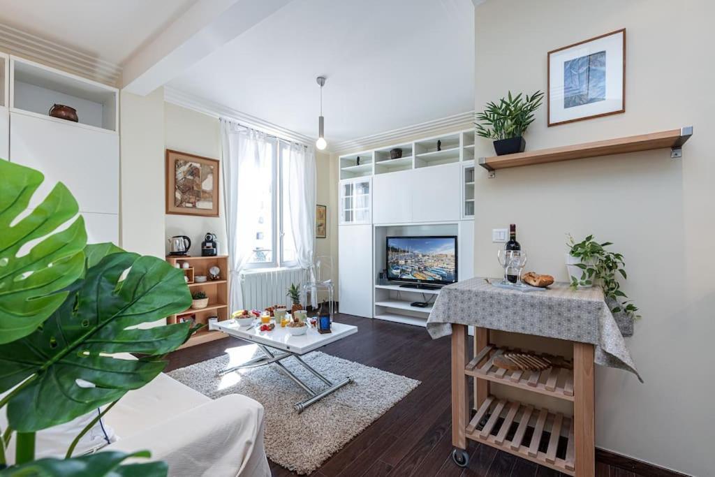 Apartment Stalingrad 32 - Cosy Close Old Port *